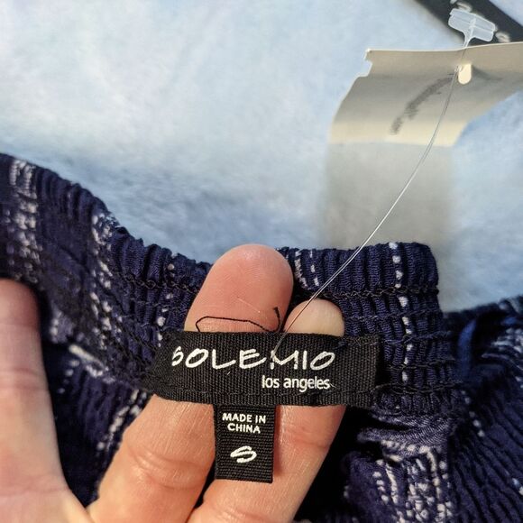 NWT Solemio LA Off-shoulder Cropped Short-sleeved Navy Ikat Top Women's Small - Picture 3 of 5